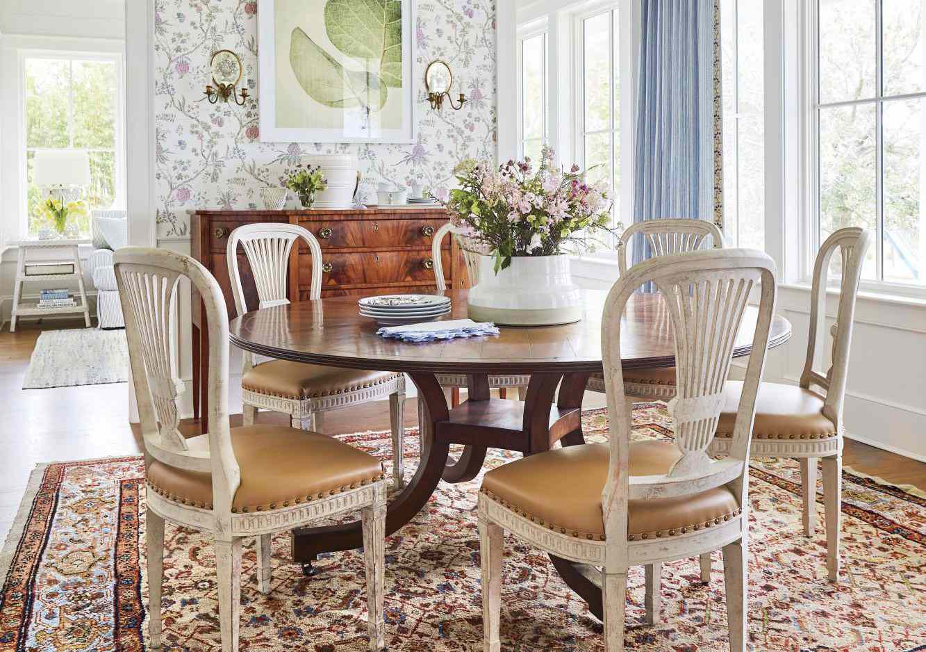 Creative Ways to Decorate Your Dining Room
